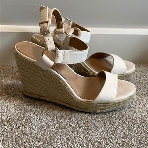 Merona white wedges